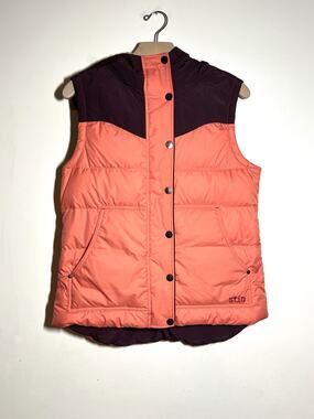 Stio Women's EUC Coral/Burgundy Woodson Hooded Down Vest Jacket Size M